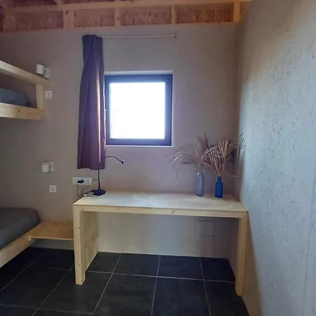 Palacio Eco * 蒂纳霍